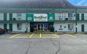 Budgetel Louisville Ky